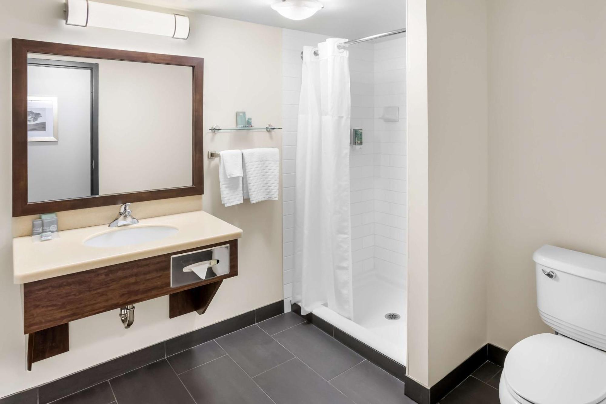 Best Western Thompson Εξωτερικό φωτογραφία
