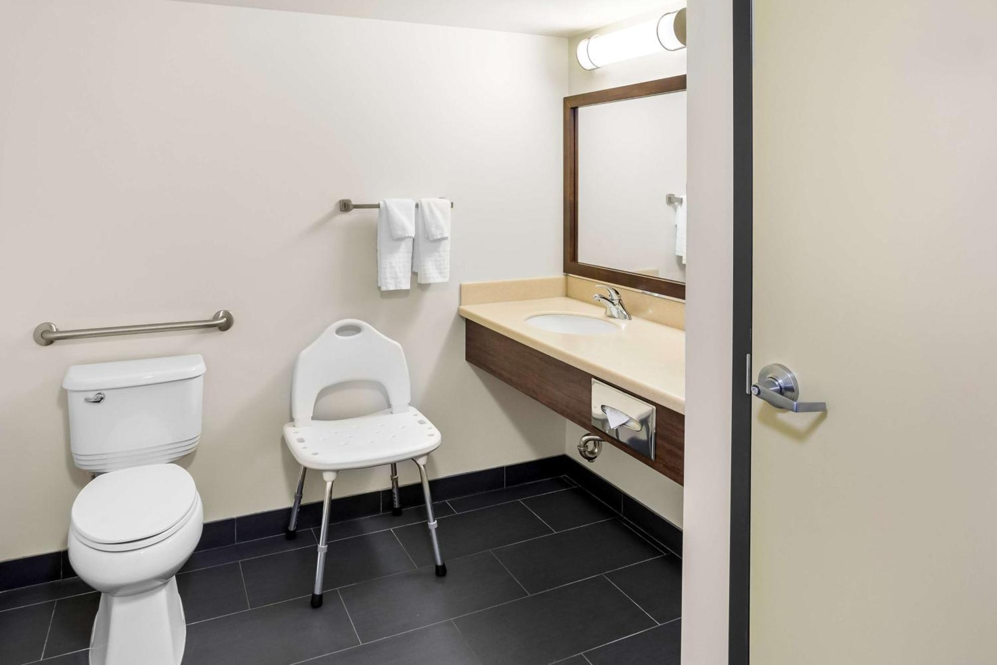 Best Western Thompson Εξωτερικό φωτογραφία
